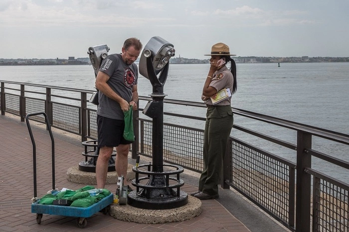 Американских полицейских уличили в тайном расизме