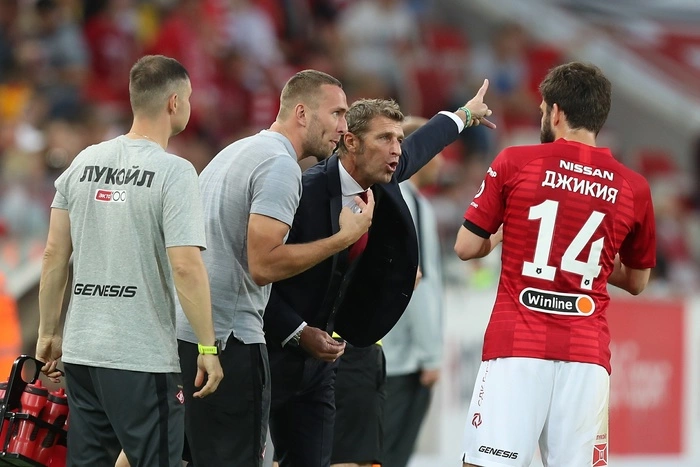 «Спартак» уволил главного тренера Массимо Карреру