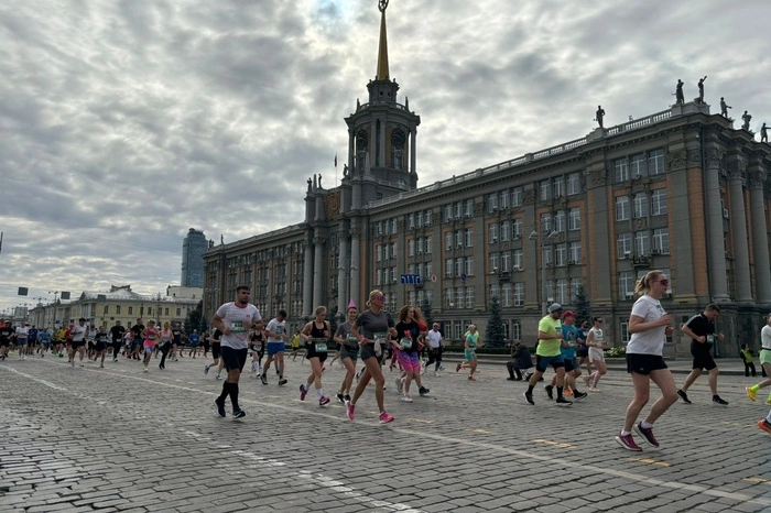 В Екатеринбурге проходит самый сложный шоссейный марафон