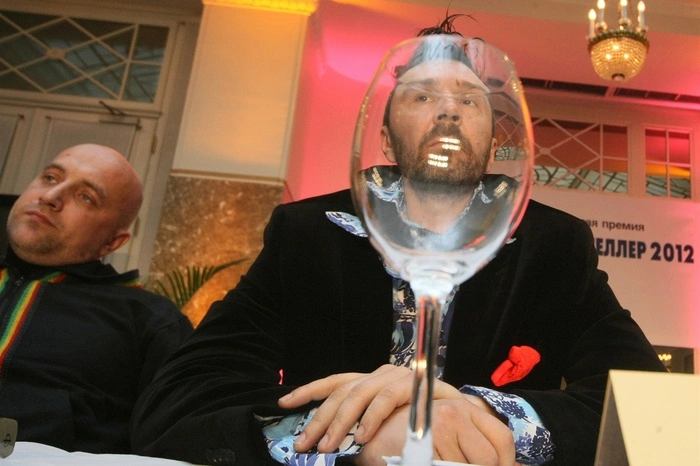 Организаторов «Новой волны» накажут за мат Шнурова со сцены