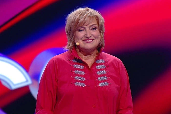 Мама Александра Незлобина приняла участие в стендап-шоу сына