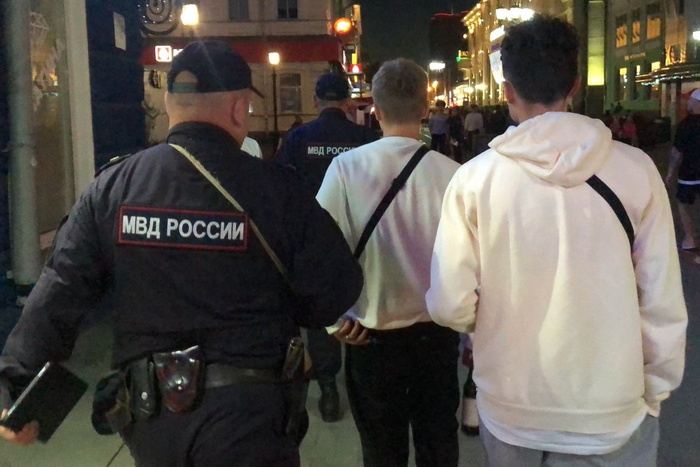 Силовики устроили рейд в центре Екатеринбурга