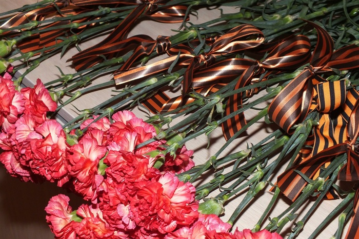 В екатеринбургском магазине нашли неожиданное применение георгиевским лентам