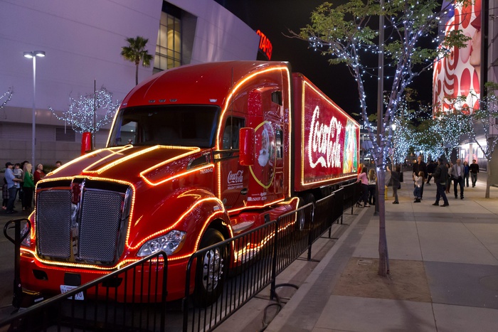 СМИ: «Рождественский караван» Coca-Cola расстроил жителей Нижнего Тагила