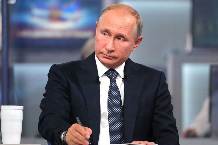 Путин призвал бизнесменов «держать свои капиталы там, где они заработаны»