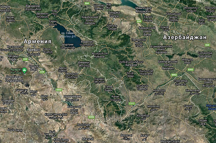 На армяно-азербайджанской границе начались бои