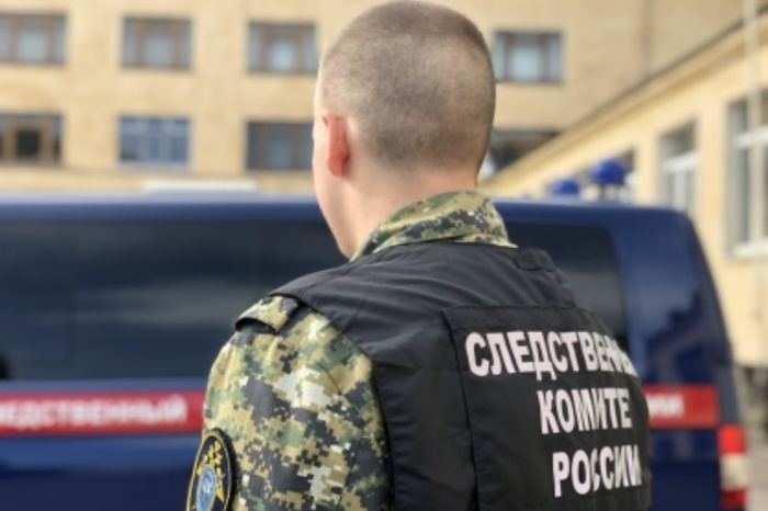Под Екатеринбургом инспектор полиции ограбила воспитательницу детсада