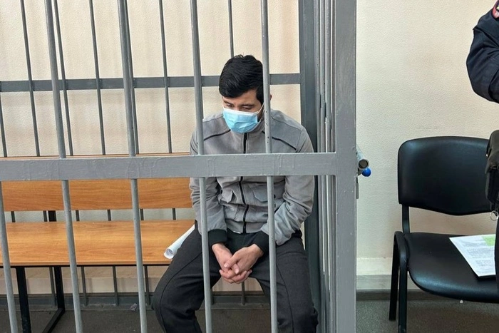 Мигранта-нелегала отправили в СИЗО по подозрению в жестоком убийстве таксиста