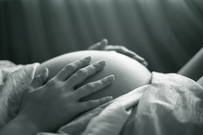 В Британии узаконили процедуру зачатия тремя родителями