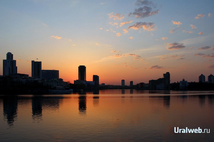 It\'s dangerous to go alone! Take this. Ремонт тротуаров в Кировском районе