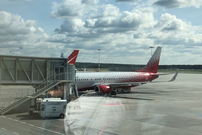 В Екатеринбурге вылет самолета задержали из-за подавившегося конфетой пассажира