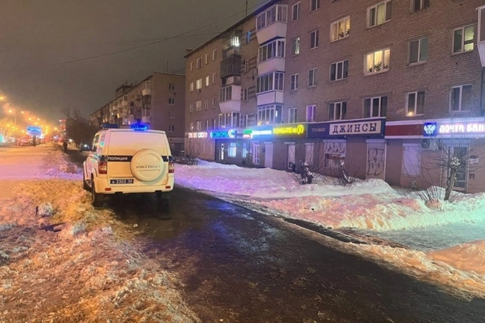 Стало известно, как выглядел грабитель, совершивший дерзкий налёт на Совкомбанк на Эльмаше