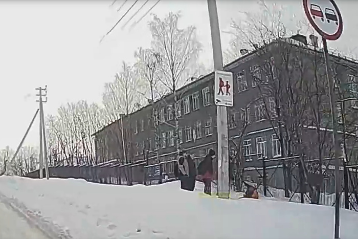 В Нижнем Тагиле подростки избили школьника