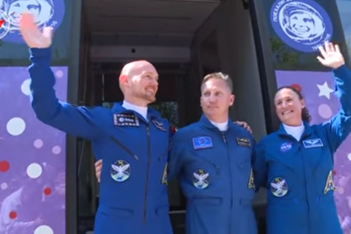 Российский космонавт намекнул, кто просверлил дыру в «Союзе-МС-09»