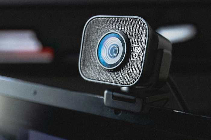 В Екатеринбурге официантку отправили в колонию на 14 лет за съемку брата в порно