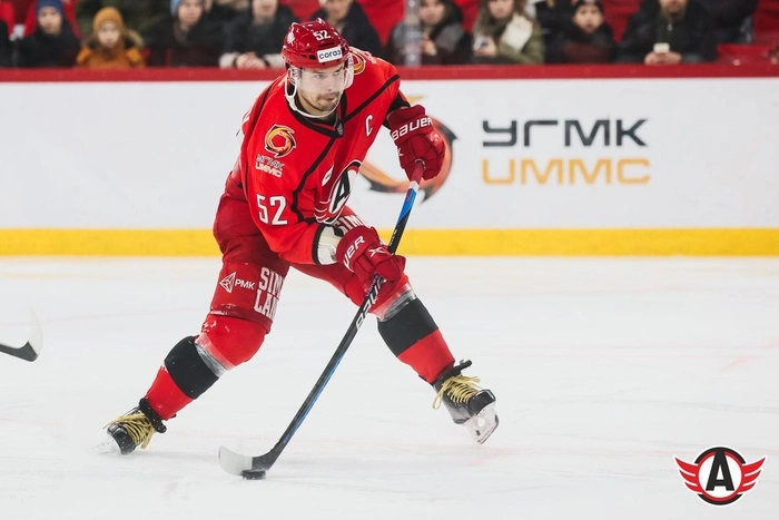 Капитана клуба «Автомобилист» возмутила реакция публики на гимн России в Астане