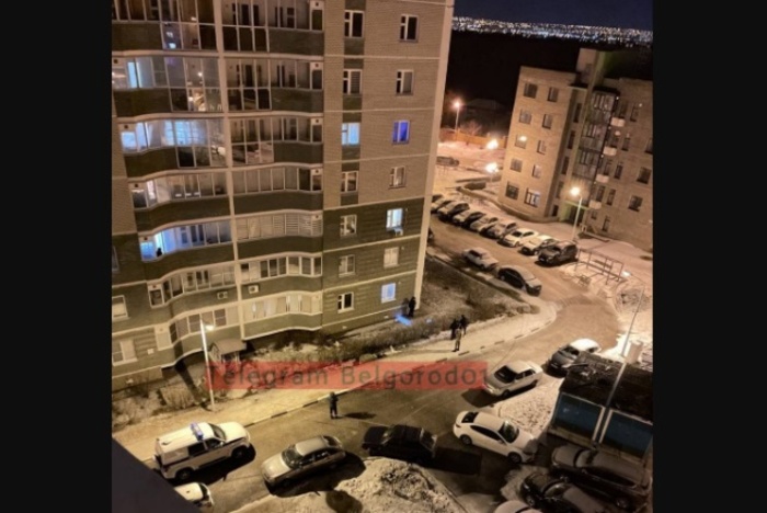 Беспилотник со взрывчаткой залетел через окно в квартиру в Белгороде