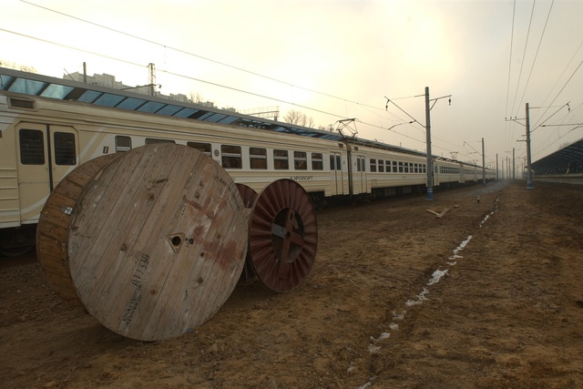 Шесть порожних вагонов сошли с рельсов в Свердловской области