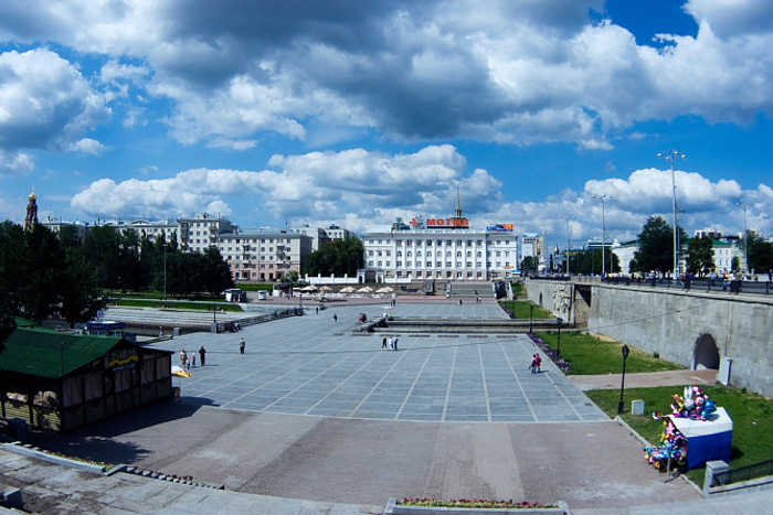 Плотину на проспекте Ленина проверят за два миллиона рублей