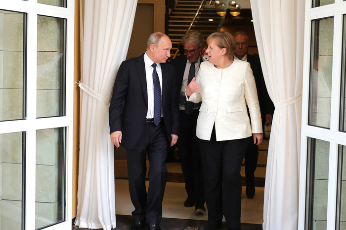 Песков назвал темы обсуждения Путина и Меркель на ближайшей встрече в Германии