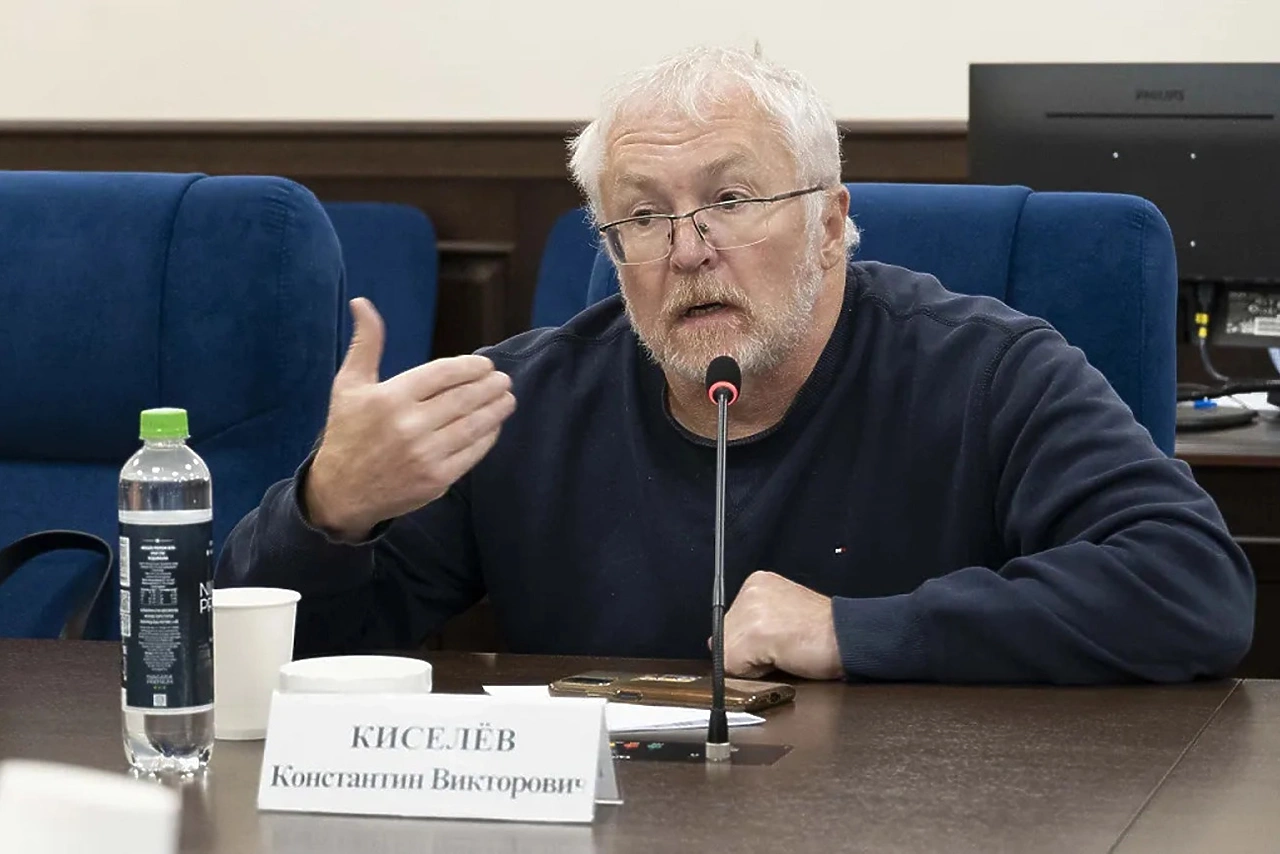 В Екатеринбурге задержали депутата Гордумы от партии «Яблоко»