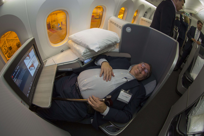 Для самолетов придумали аналог кроватей из плацкартных вагонов