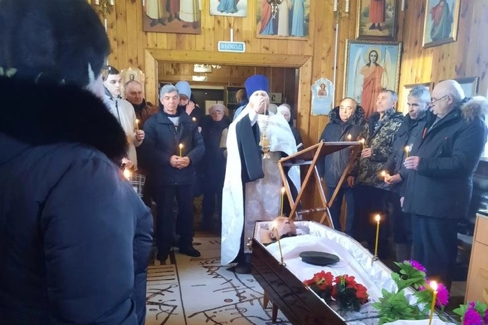 В Свердловской области простились с 54-летним добровольцем, погибшим на СВО