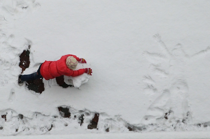 В Татарстане полицейские спасли замерзшего по пути к бабушке ребенка