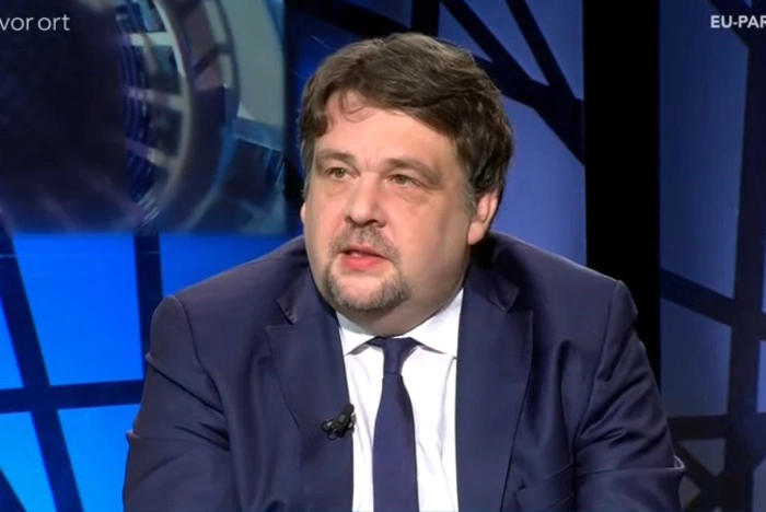 Bild: ряд немецких политиков выступают за прекращение выдачи виз россиянам