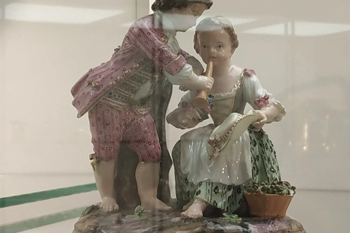 «Эрмитаж- Урал» начал рекламировать женское здоровье через «Стыдливость»