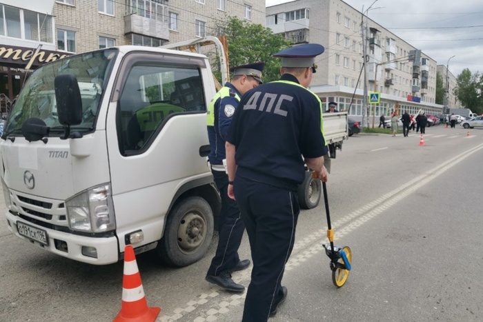 Что грозит водителю, сбившему 4-летнюю девочку в Берёзовском