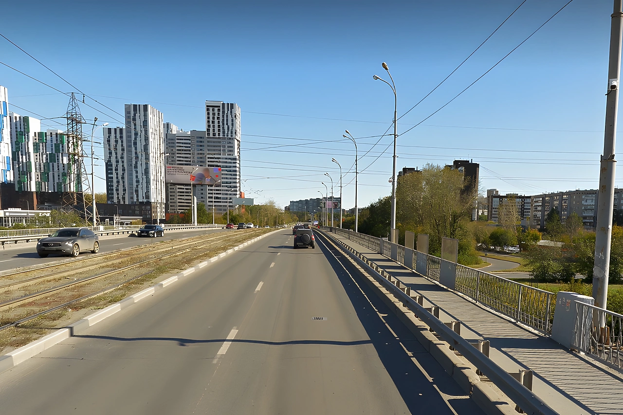 Движение по Малышевскому мосту ограничат до конца месяца