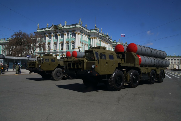 Минобороны уволит военных, пьяными катавшихся на БТР в Чите