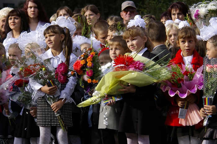 Дети в Екатеринбурге 1 сентября вложат «букетные» деньги в благотворительность