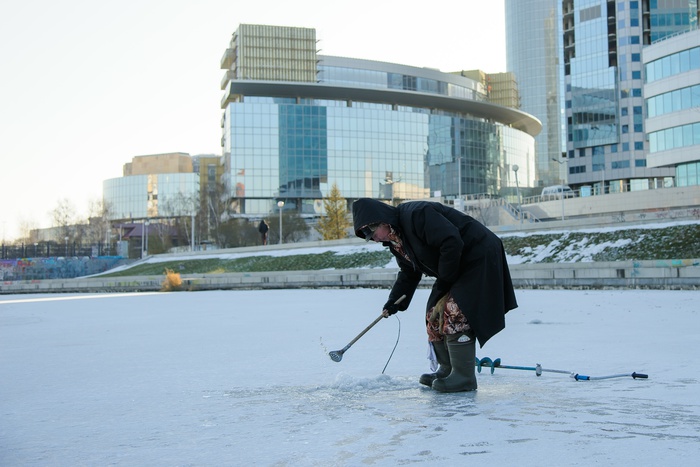 В Челябинске ребенок провалился под лед, пытаясь достать упавшую скрипку