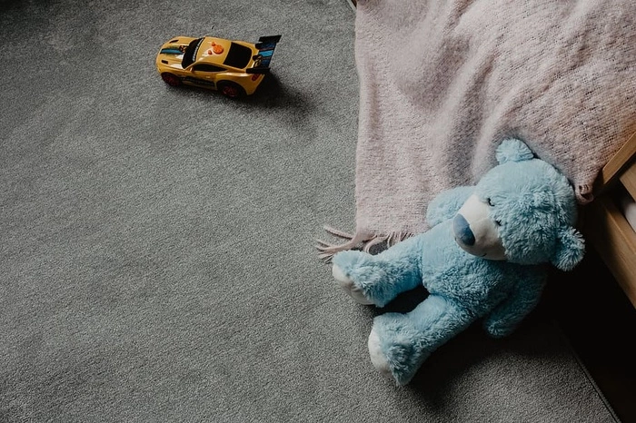 Появились первые фотографии из квартиры на Бардина, где произошло детоубийство