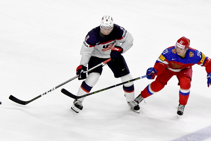 Российские хоккеисты проиграли американцам на чемпионате мира в Германии