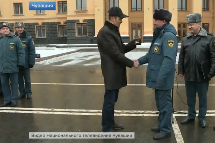 Ройзман — об инциденте с подпрыгнувшим за ключами офицером:"Представь себе, что в голове у человека"