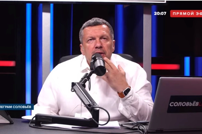 «Гнить — это про екатеринбуржцев»: Соловьев вновь посвятил эфир Куйвашеву и жителям столицы Урала