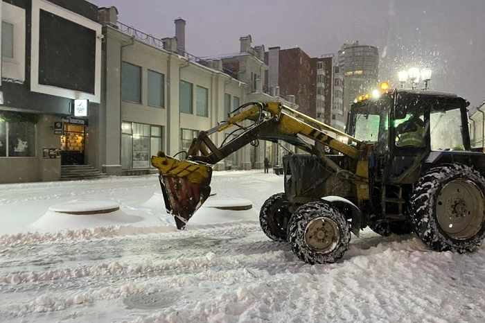 Страшно добираться: екатеринбурженка пожаловалась на неубранный город