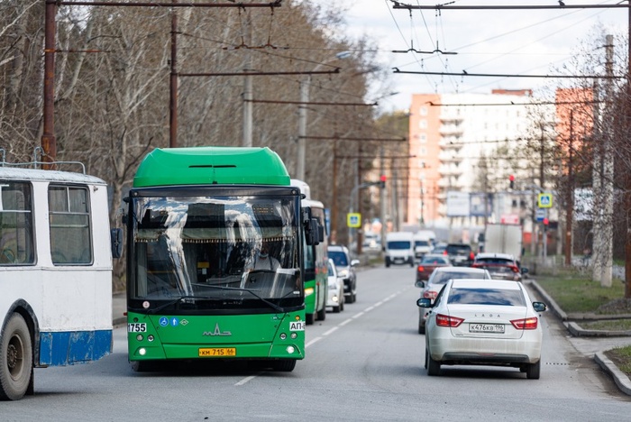 В Екатеринбурге изменят маршруты трёх автобусов