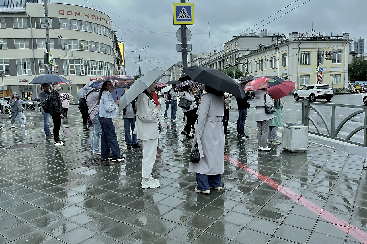 О сильнейших ливнях предупредили свердловчан