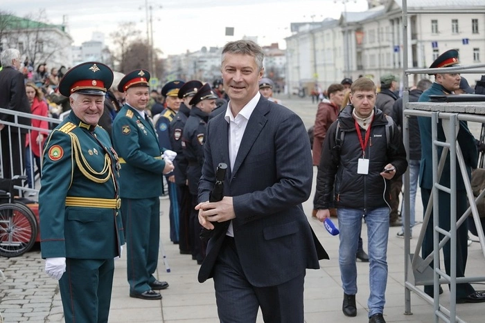 Ройзмана затроллили в соцсетях за поздравление с Днем независимости США