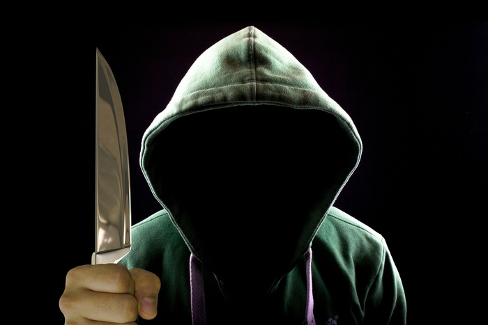 В Екатеринбурге школьник изрезал мать ножом