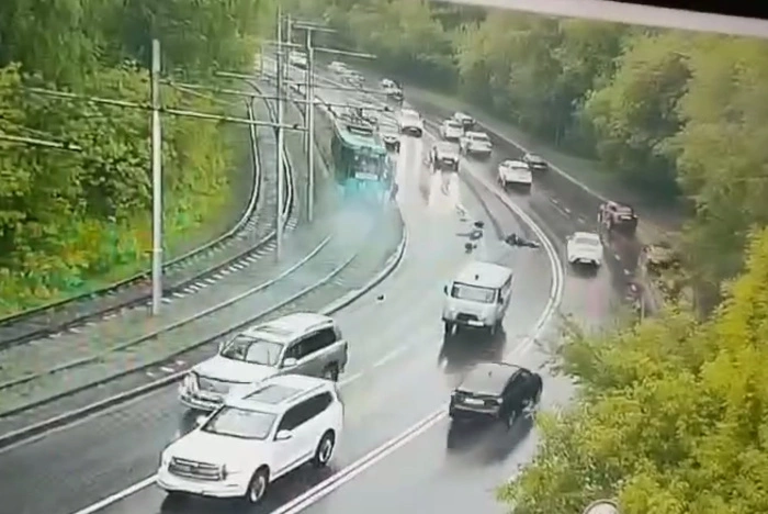 После ДТП с двумя трамваями в Кемерово госпитализированы 40 человек (ВИДЕО)