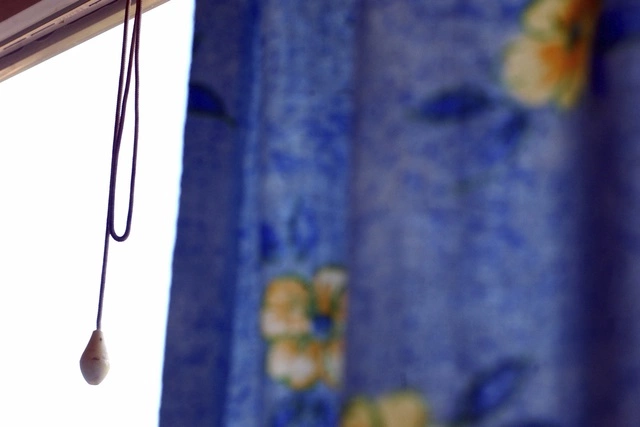 Подмосковная школьница выпала из окна во время эффектной «фотосессии»