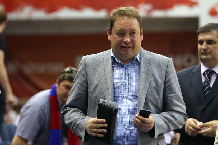 СМИ сообщили о предстоящем назначении Слуцкого на пост тренера сборной России