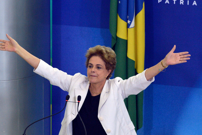 Импичмент президенту Бразилии аннулирован
