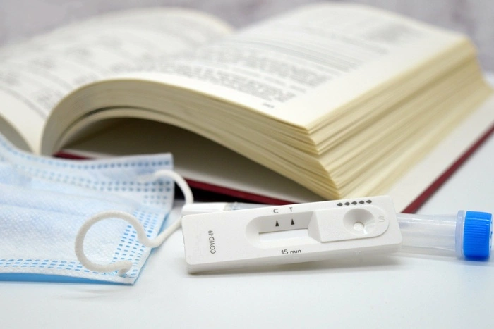 Большинство россиян перенесут «омикрон» в ближайшее время