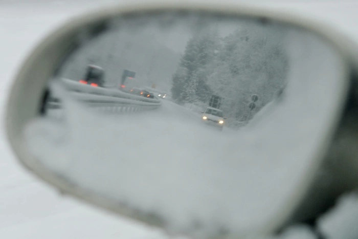 «Свердловскавтодор» заплатит водителю более 50 тыс. за ДТП из-за колеи на трассе